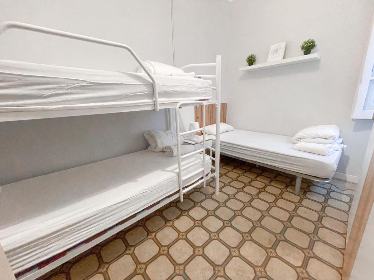 Az The Old Town Hostel - Coliving Zaragoza Exterior photo